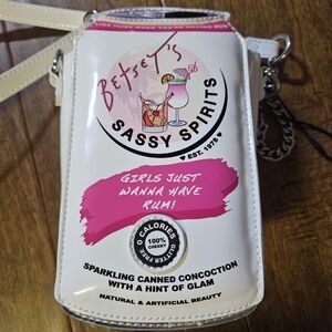 🍷LIMITED EDITION🍷Betsey Johnson White and Pink Sassy Spirits Bag